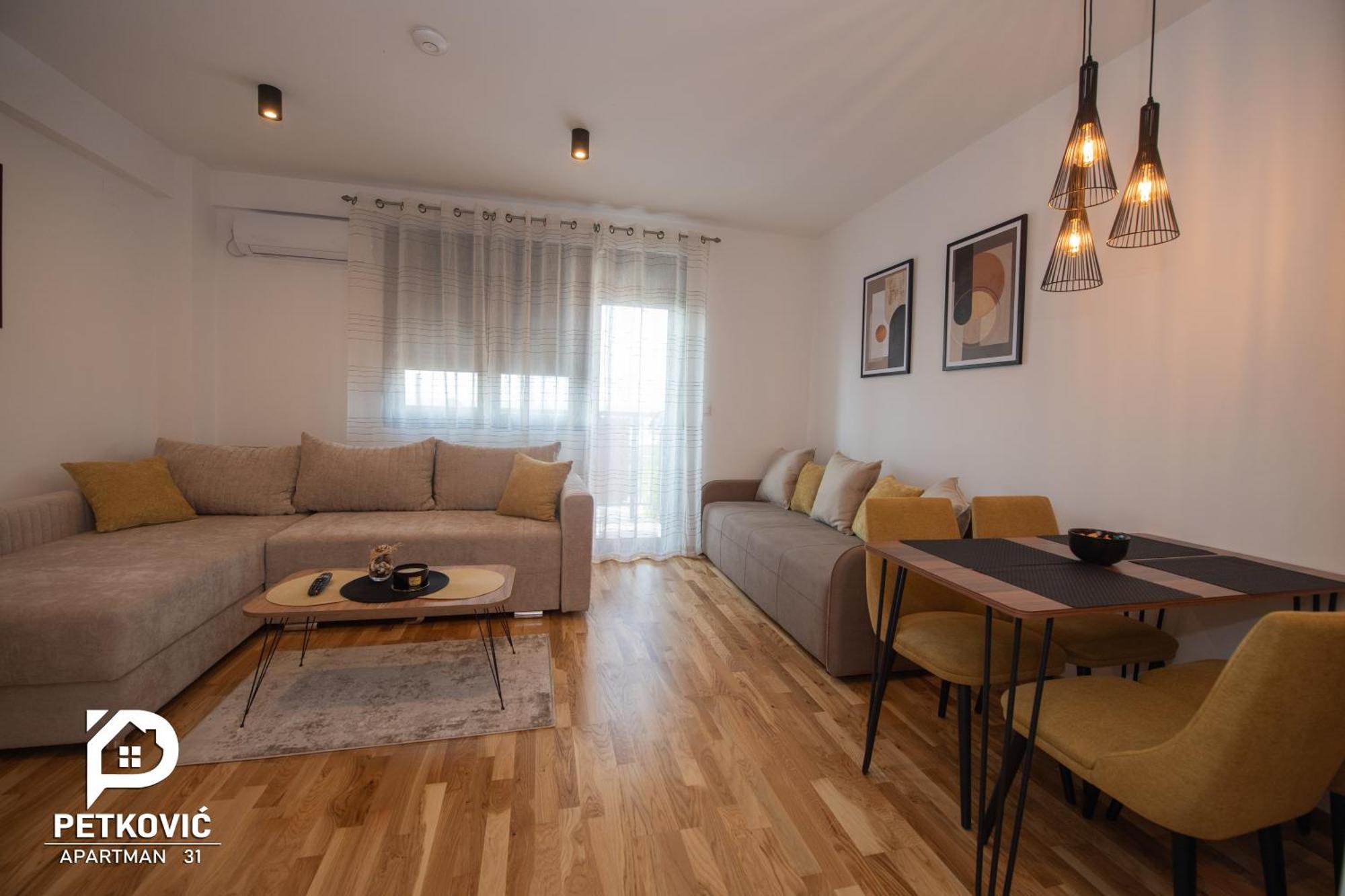 Petkovic 31 * Jagodina